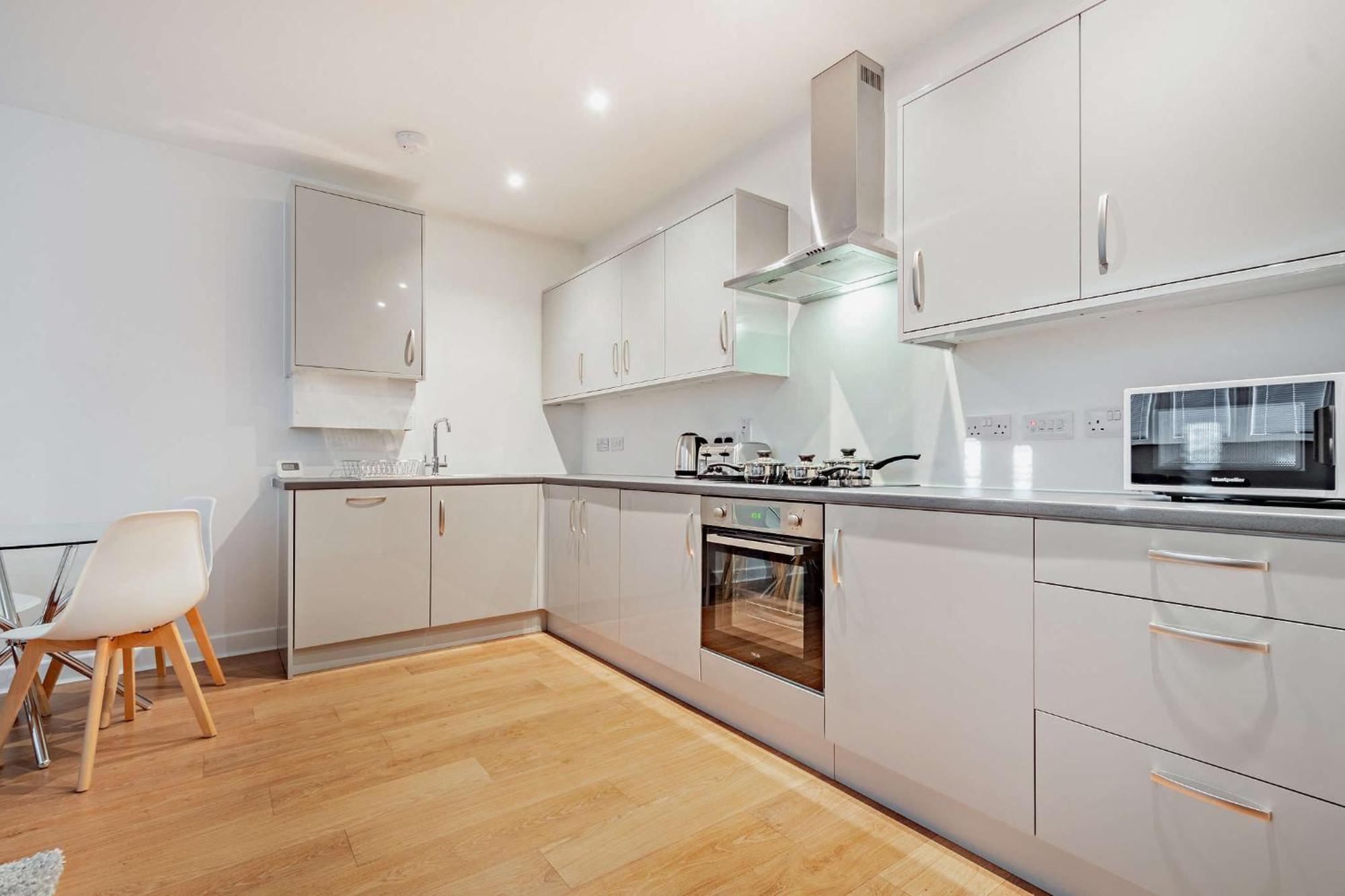 Modern, City Living Apartments- Private Parking Oxford Eksteriør bilde